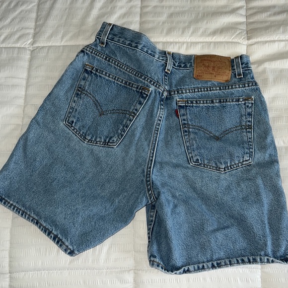 Levi’s Vintage 550 Red Tab Jean Shorts - Picture 4 of 6